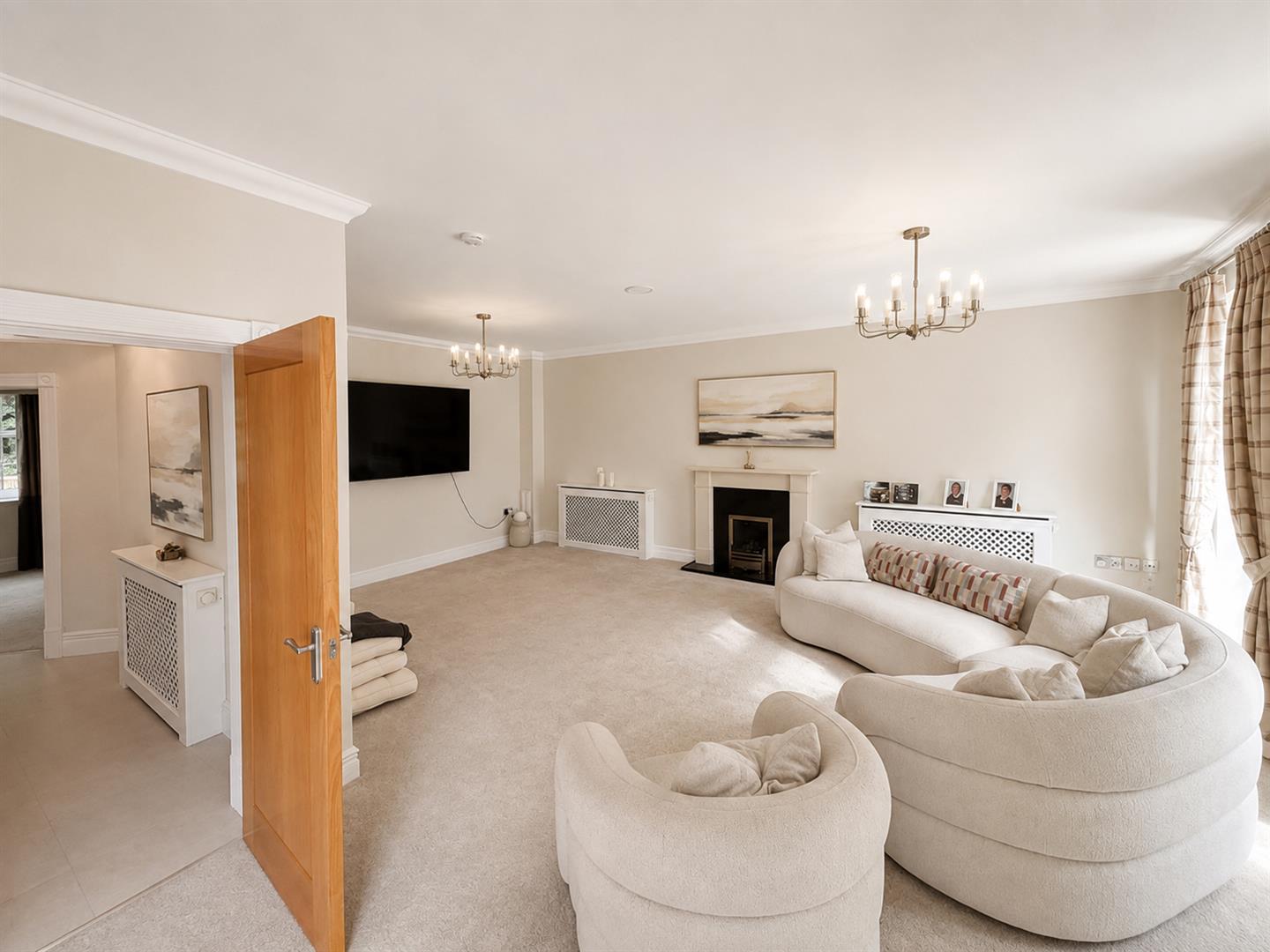 Jersey Place, Ascot